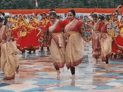 पानीपत में मंत्री कृष्ण लाल पंवार ने किया ध्वजारोहण: शहीद स्मारक पर अर्पित किया पुष्प चक्र, पुलिसकर्मी का अनोखा करतब देख हैरान हुए लोग