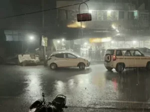 हरियाणा में मानसून फिर एक्टिव, 2 जिलों में यलो अलर्ट: झज्जर में तेज बारिश, पानीपत-सोनीपत में बादल; 17% कम बरसात