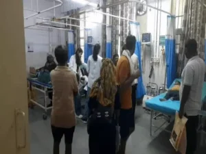 रेवाड़ी में दिल्ली-जयपुर हाईवे पर ट्रॉला पलटा, 7 घायल: निखरी पुल के पास हादसे से मची अफरा-तफरी, हाईवे पर लगा जाम