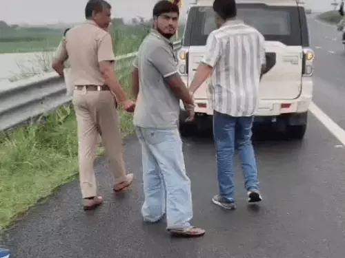 फरीदाबाद में सेक्सटॉर्शन गैंग का भंडाफोड़: नाबालिग समेत 3 आरोपी काबू, फर्जी महिला प्रोफाइल से ब्लैकमेल; 5 मोबाइल बरामद