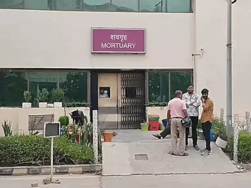फरीदाबाद में नेपाल की युवती ने फंदा लगाकर दी जान: 10 महीने से कारोबारी के मकान में रह रही थी, पुलिस जांच में जुटी