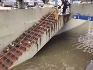 गुरुग्राम जलभराव पर AI गानों से डिजिटल ट्रोलिंग: ‘ओला-उबर भी रूठ गया’ वायरल; GMDA की जिम्मेदारी, निगम भी टारगेट