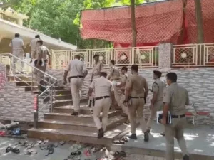 नूंह में ब्रजमंडल यात्रा के लिए हाई अलर्ट: 2200 पुलिसकर्मी तैनात, स्कूल बंद; 80 किमी रूट पर मीट की दुकानें भी रहेंगी बंद
