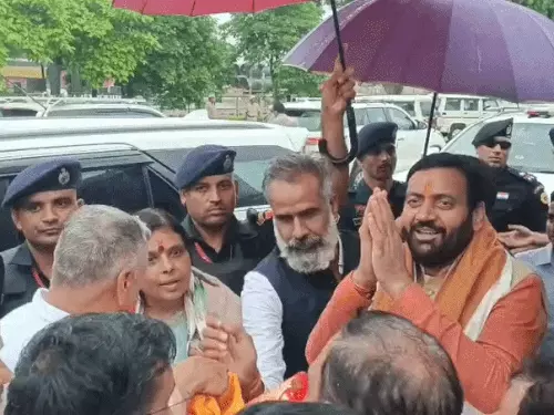 हरियाणा CM को घेवर परोसने पर विवाद: डिब्बे पर एक्सपायरी डेट न होने का दावा; अधिकारी बोले- डायबिटिक होने से मेन्यू से हटाया