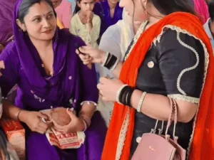 रोहतक का चौगानन धाम विवाद: ‘अश्लील CD-कैसेट बेचने वाले ने बनाया धाम’ का दावा, ₹500 में झाड़ा और ऑनलाइन बुकिंग की चर्चा; विवाद के बाद परिसर पर ताला
