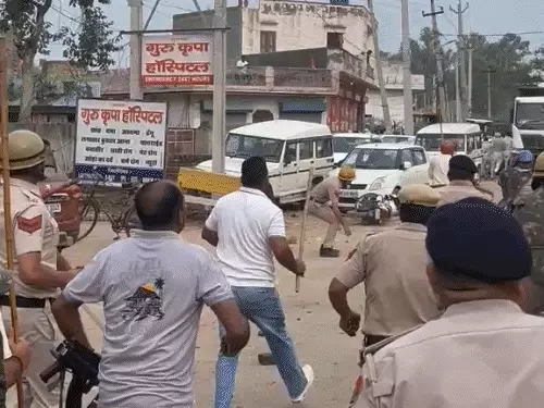 15 अगस्त पर हांसी में बवाल: CM का कार्यक्रम रोकने की कोशिश, लाठीचार्ज के बाद पथराव; किसान और पुलिसकर्मी घायल