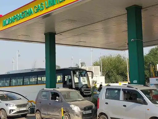 गुरुग्राम में CNG के दाम बढ़े: ₹3.89 प्रति किलो महंगी हुई गैस, अब ₹92.01 पहुंचा रेट; ऑटो-टैक्सी सफर होगा महंगा