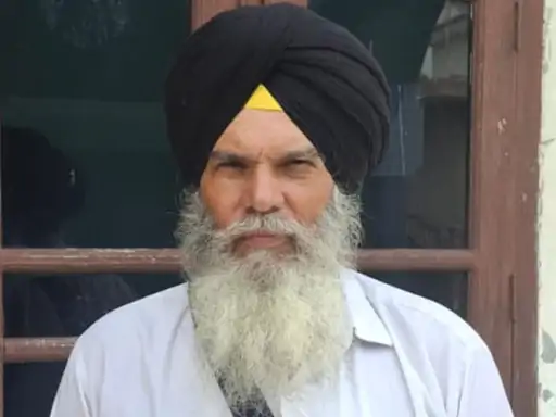 कैथल में रिटायर्ड फौजी पर हमला, अफीम तस्करी की सूचना देने के शक में डंडों से पीटा; कई हड्डियां टूटने का आरोप