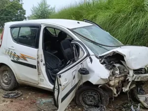 सिरसा में माइनर में गिरी कार, 2 किसानों की मौत: कालांवाली से घर लौटते वक्त हादसा; एक मृतक था इकलौते बेटे का पिता