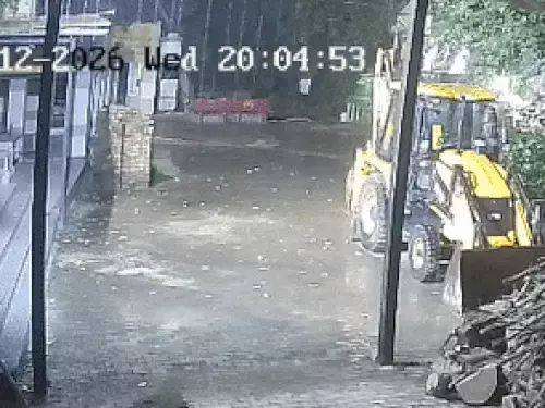नारनौल में श्मशान घाट भी नहीं बचा, चोर ले गए टोंटियां: ताले तोड़कर सामान समेटा, CCTV में कैद हुई करतूत